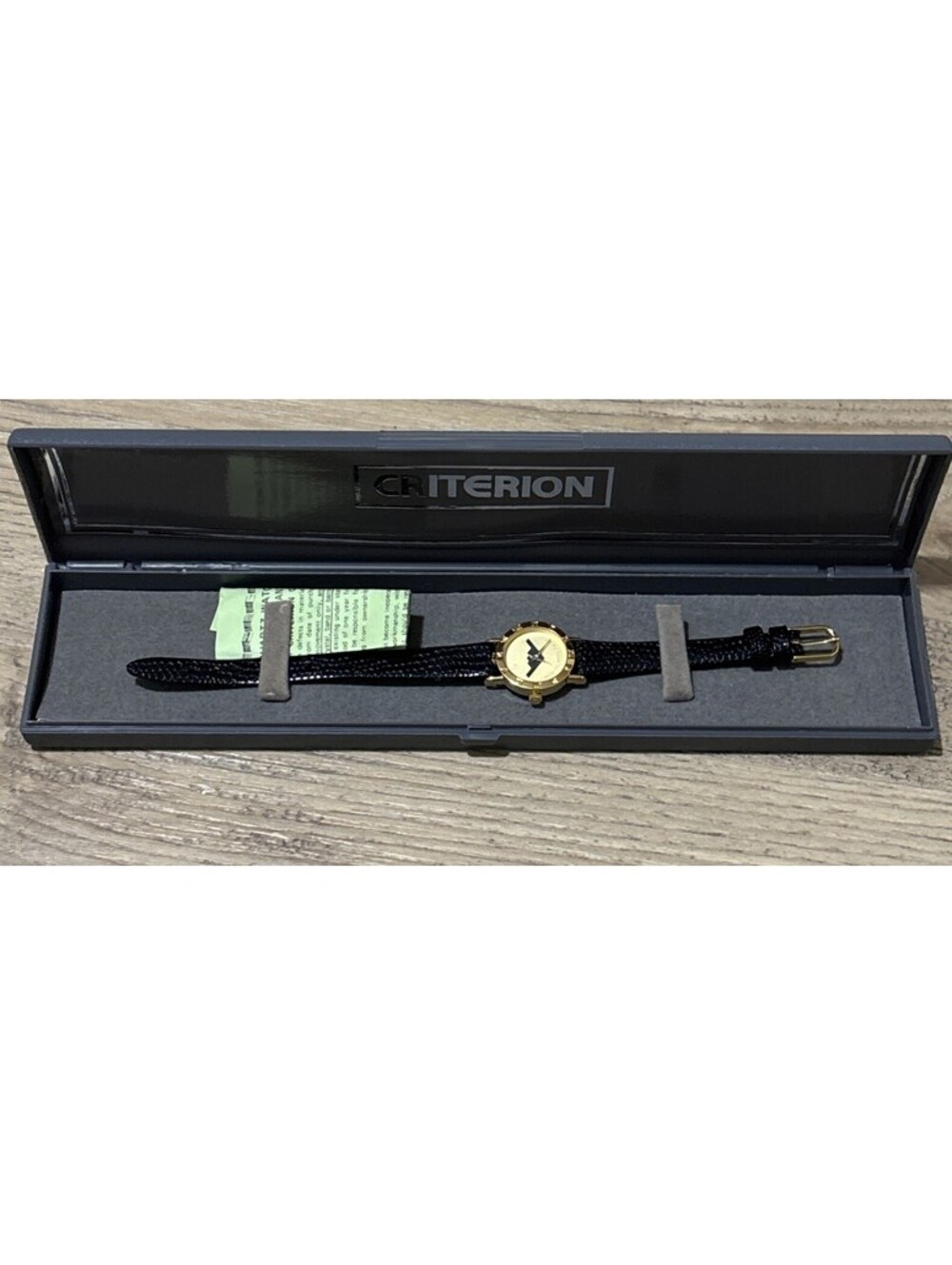 CRITERION USA AIR FORCE NORTHROP B-2 STEALTH BOMBER QUARTZ WRIST WATCH Womenโs